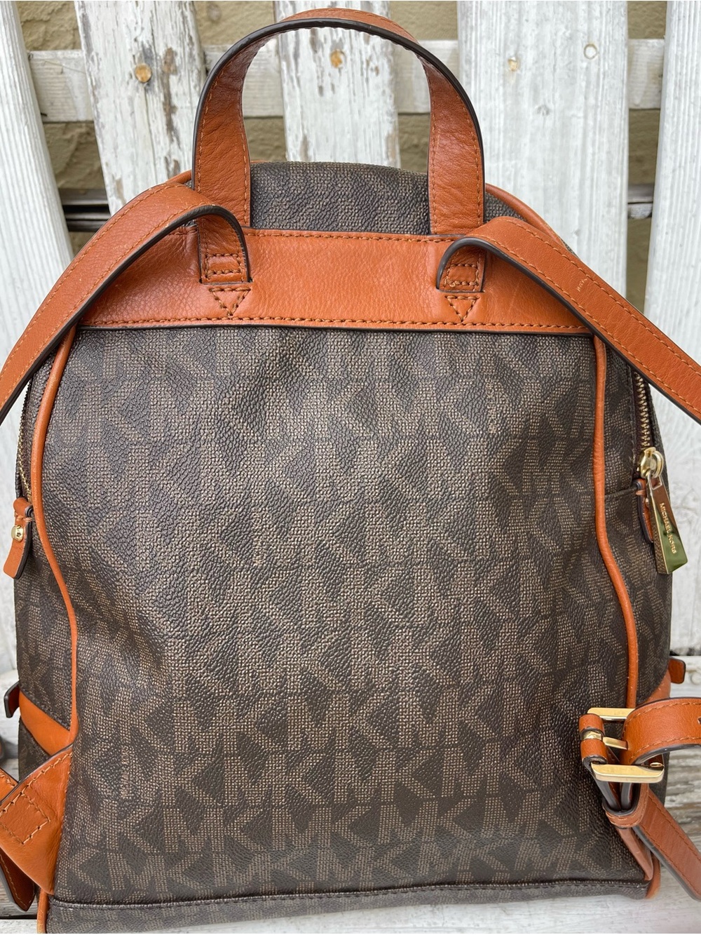 Michael Kors Rhea Medium Backpack Brown Acorn MK Logo Print Gold Zippers - Picture 2 of 7